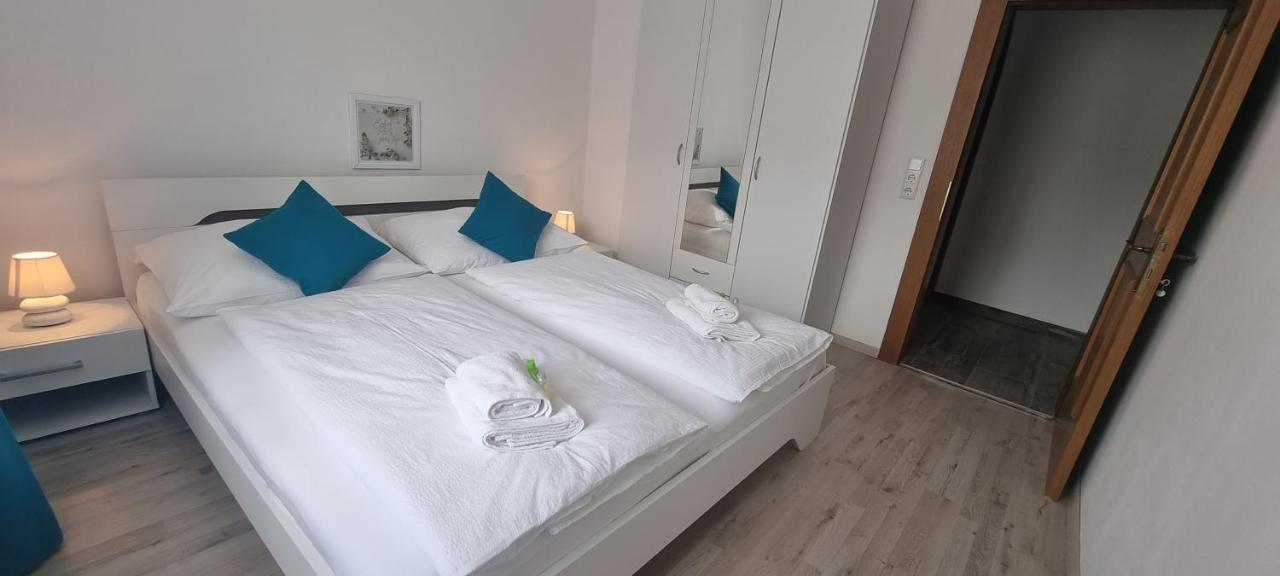 Bora Appartements 2 Mit 2 Schlafzimmer Цел ам Зее Екстериор снимка